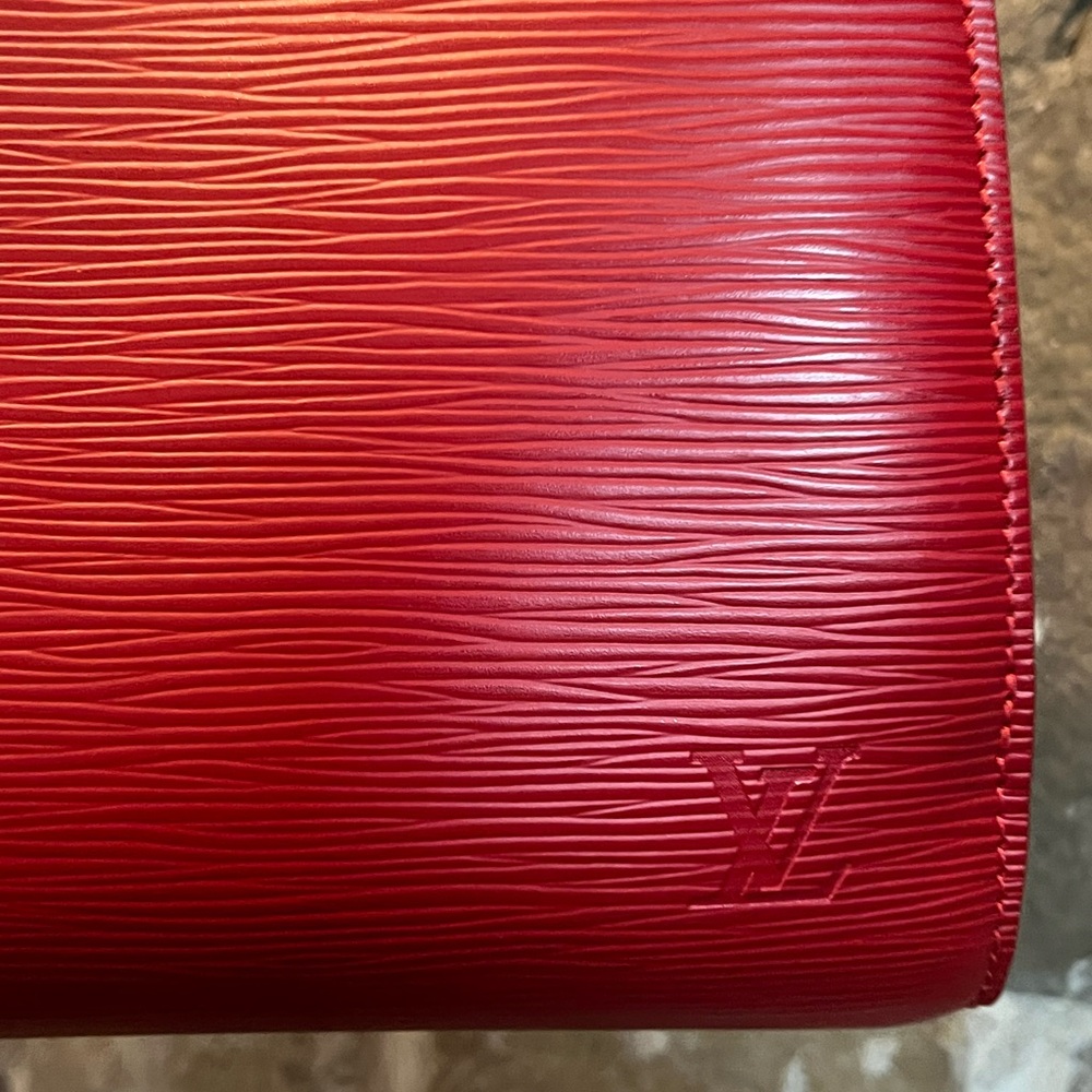 Louis Vuitton red epi leather pont neuf PM handbag preowned condition - Picture 15 of 17